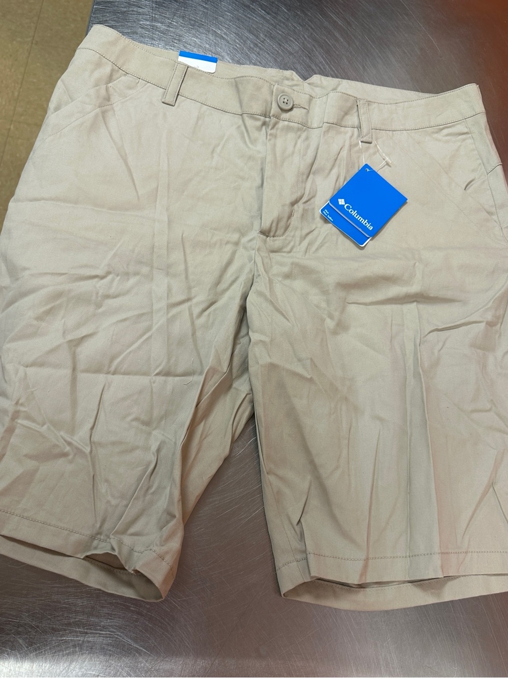 Women’s NWT Columbia Kenzie Cove Bermuda Shorts Fossil Khaki Tan 16W